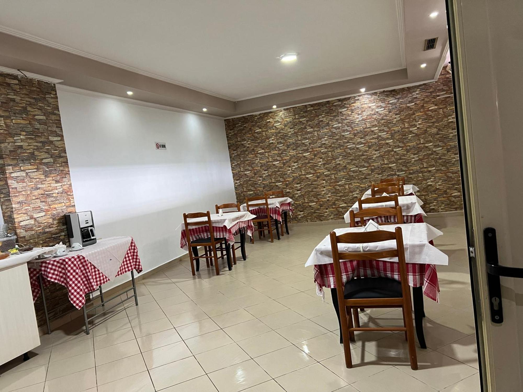 Hotel Arsenal Ksamil Zewnętrze zdjęcie